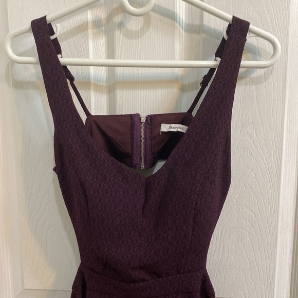 Bluenotes Cut Out Back Burgundy Black Party Semi Formal Dress Size Small Fall - Picture 2 of 10